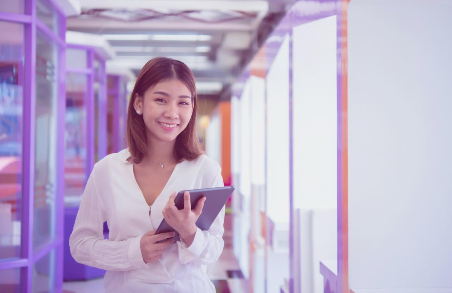 Modern workspace with SEO analysis tools